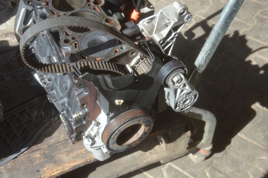 фото №5, Audi a3 8p 2.0 tfsi блок двигуна 06f103021d