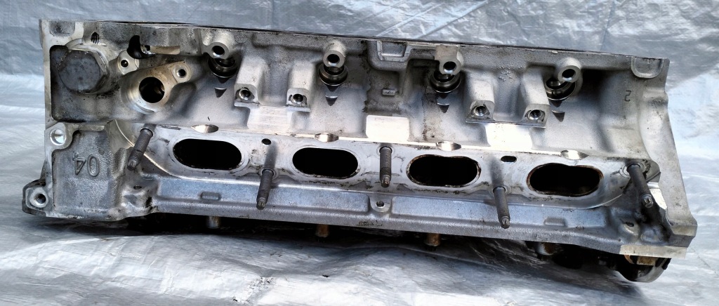 Головка + вали citroen c5 iii x7 ds3 508 bmw mini 1.6 thp 156km 9678369810 Оригінал