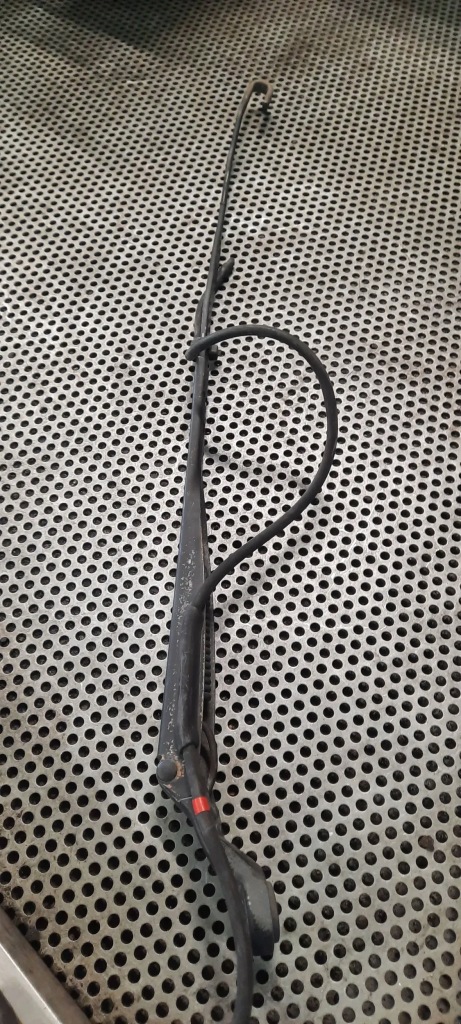 фото №1, Рычаг дворники a6388202344