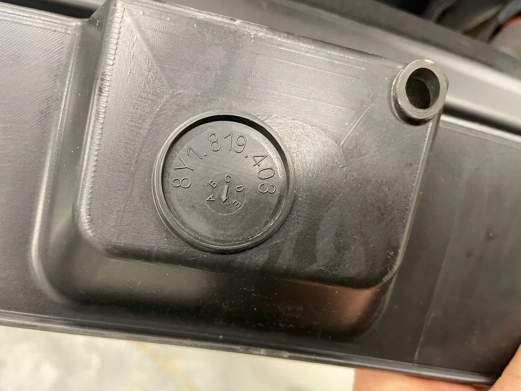 фото №6, Жабо audi a3 8y оригинал 8y1819403