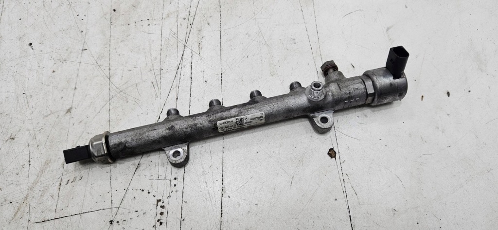 фото №1, Молдинг впрыскная 6510700700 sprinter 906 2.2 cdi