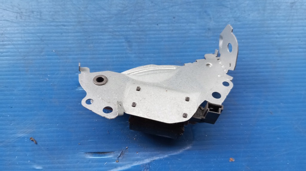 фото №9, Моторчик корпус линзы лампы перед ксенон audi a6 c6 suzuki swift iv