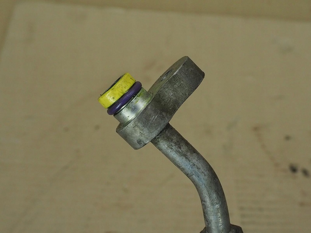 фото №16, Шланг кондиціонера audi a8 d3 6.0 w12