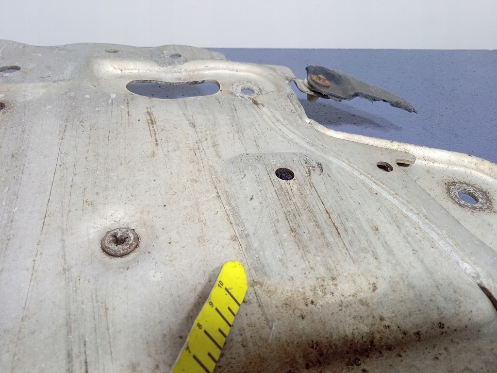 фото №7, Bmw 5 g30 g31 2.0d 520d плита захист pod двигун