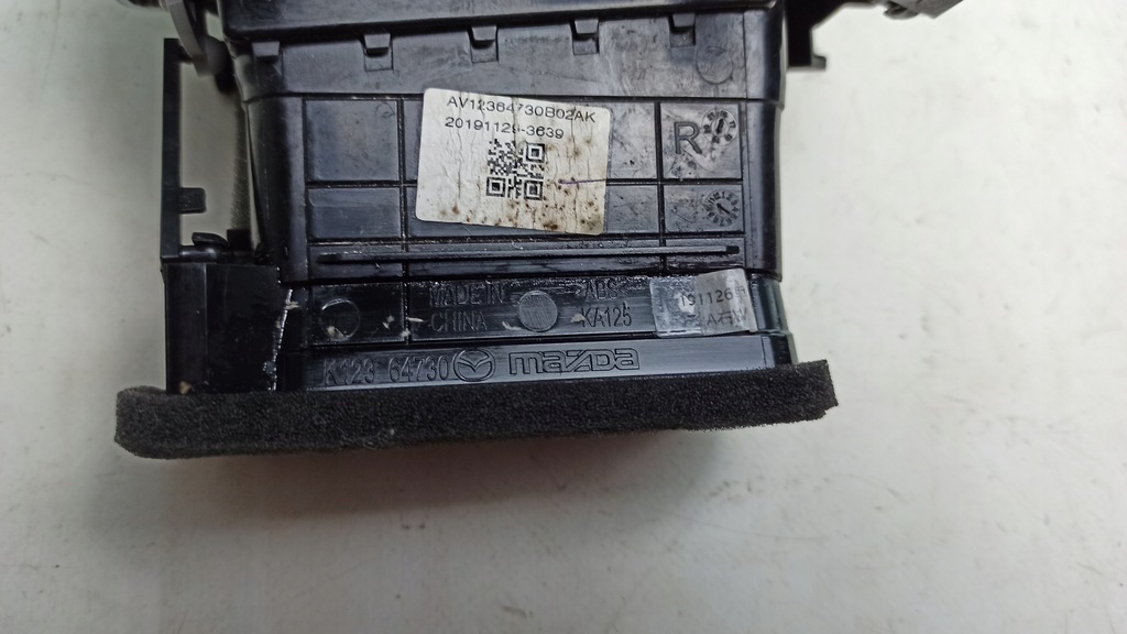 фото №9, Mazda cx5 ii 17 - решётка обдув консоли usa