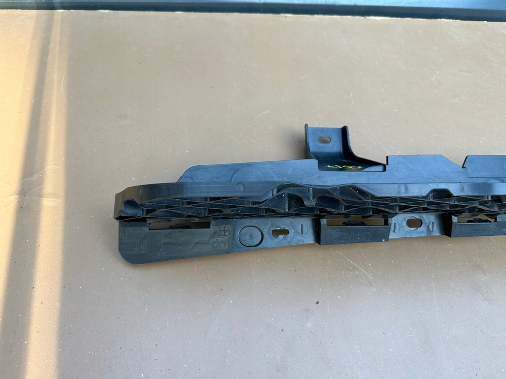 фото №13, Peugeot 5008 ii 17- напрямна підсилювач бампера задня