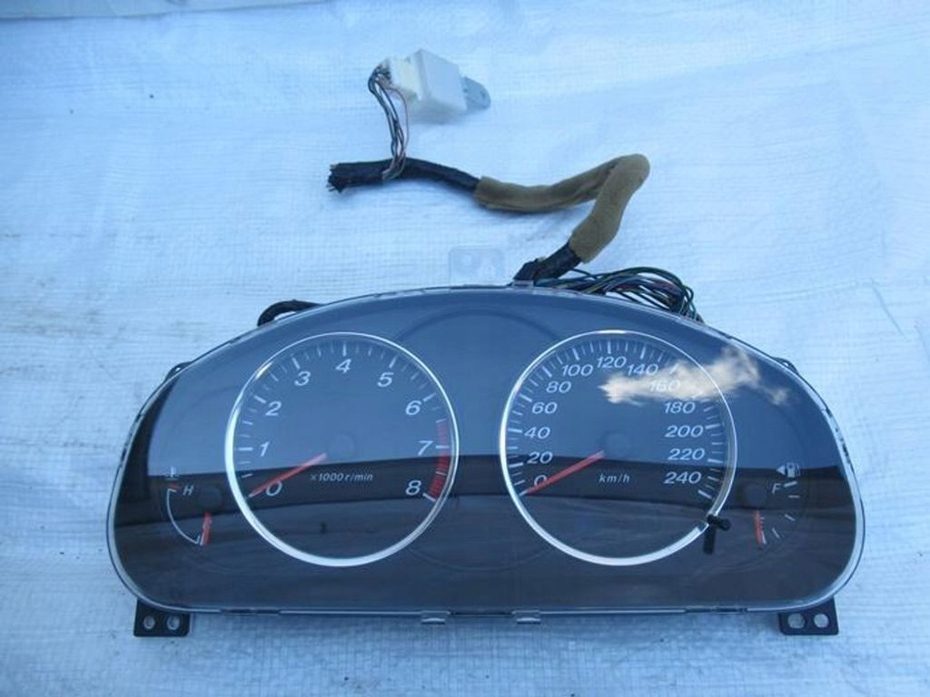 Купити Панель приладова панель mazda 6 європа