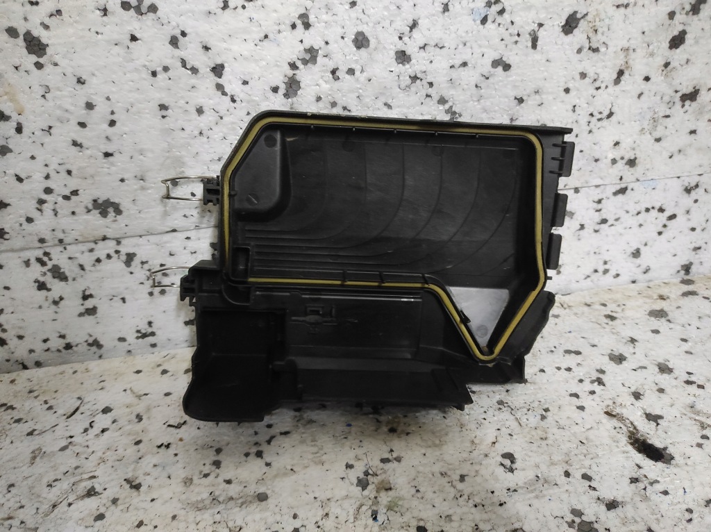 Mercedes gla коробка предохранителей a2465400182 в Украине
