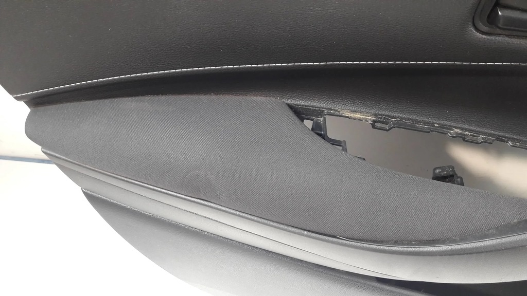 фото №12, Toyota corolla e21 обшивка дверь 67612-02860 левый передний белый nić et6