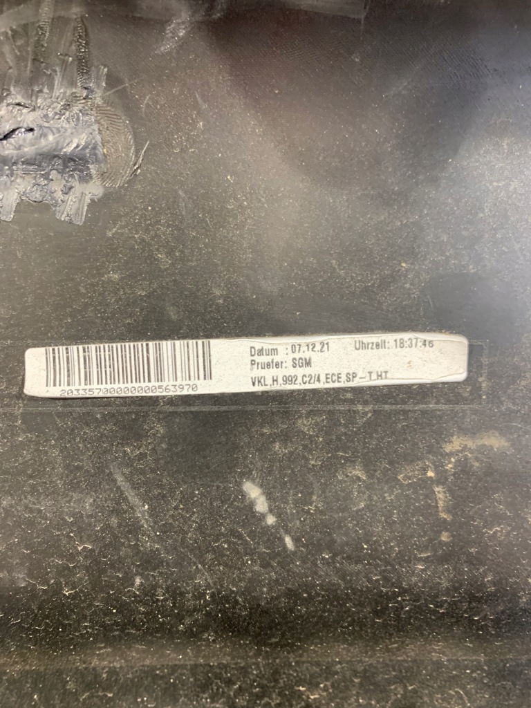 Бампер задняя porsche 911 992 carrera 4 s оригинал Оригинал