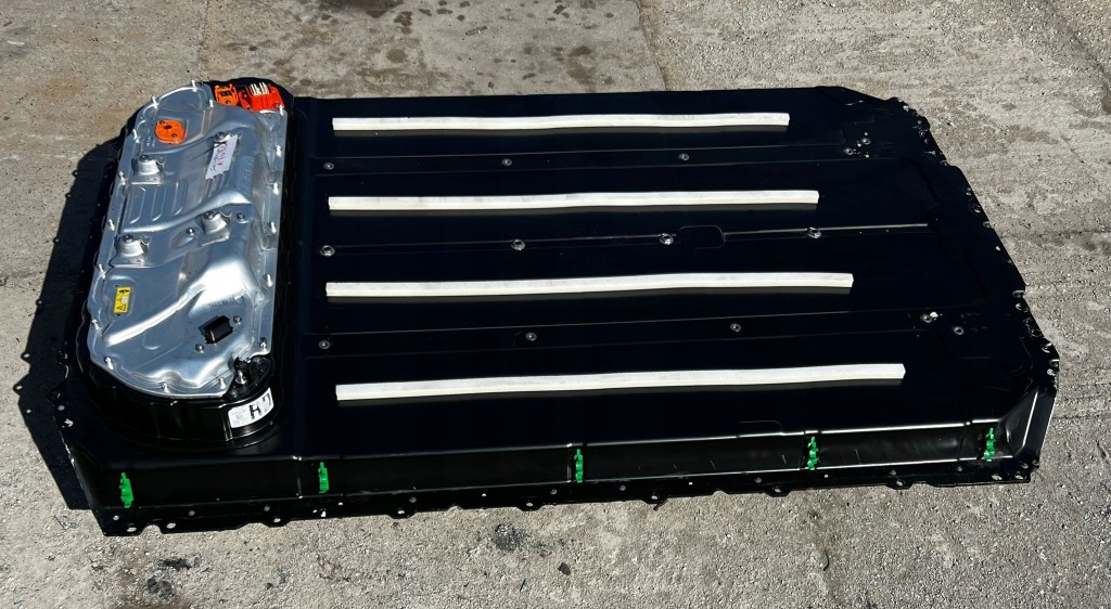 Купити Акумулятор акумулятор tesla model 3 дорестайлінг  європа  2020r 400v dc li-ion