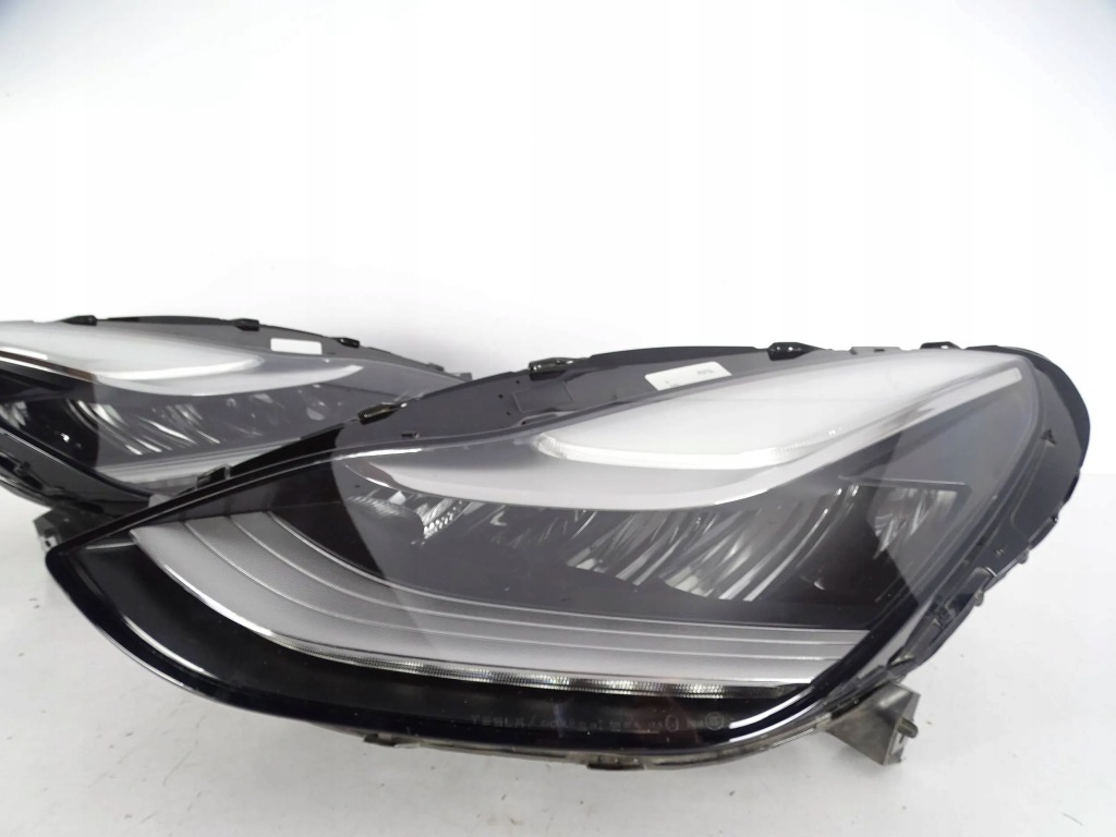 Фара перед передняя левая tesla 3 full led Доставка