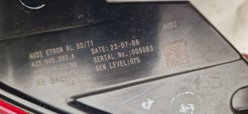 фото №10, Audi e-tron gt rs matrix 4j3 лампа задняя правая