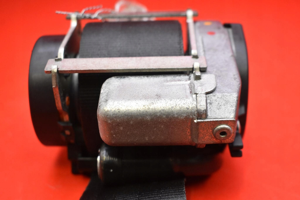 Pas безпеки правий перед натягувач 0611070 citroen c-elysee 2 ii 12-17 Київ