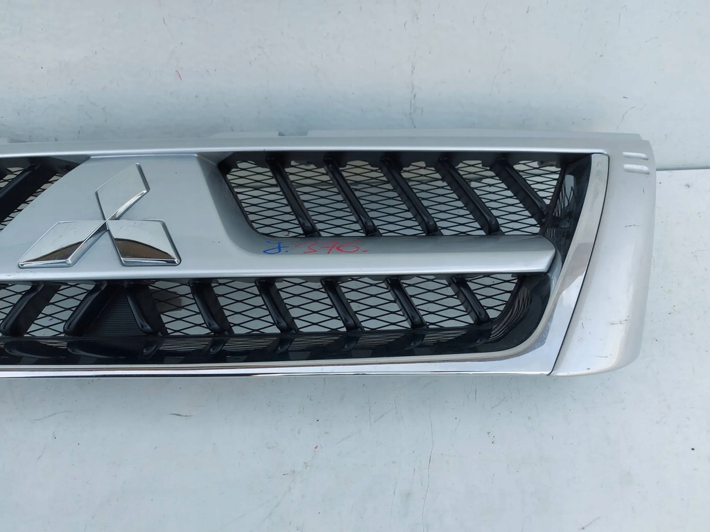 фото №8, Mitsubishi pajero lift 03-06 решётка радиатора решётка радиатора
