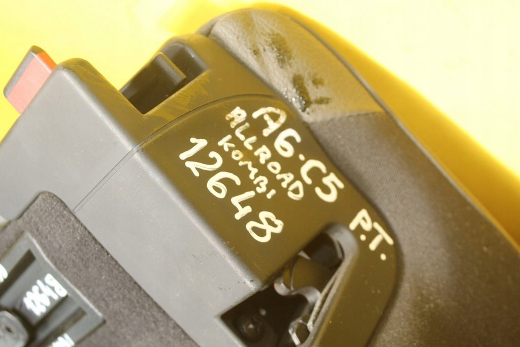 фото №11, Спинка сиденье правый задняя kombi audi a6 c5 allroad кожа