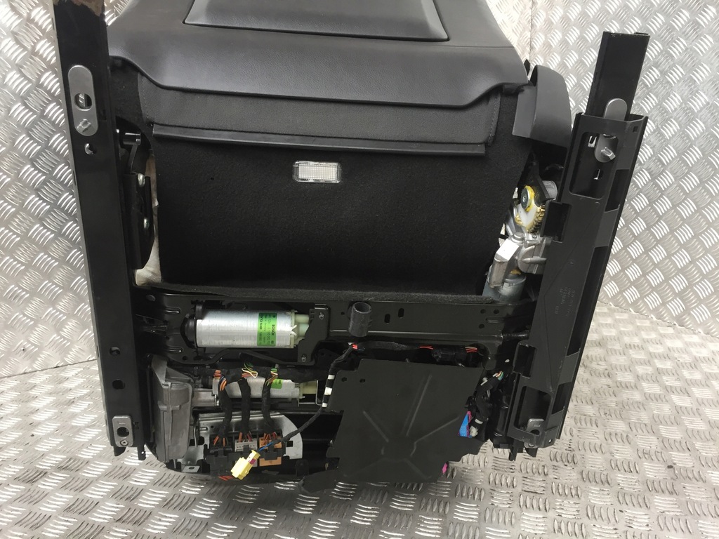 фото №7, Сидіння правий пасажира шкіра audi a8 d3