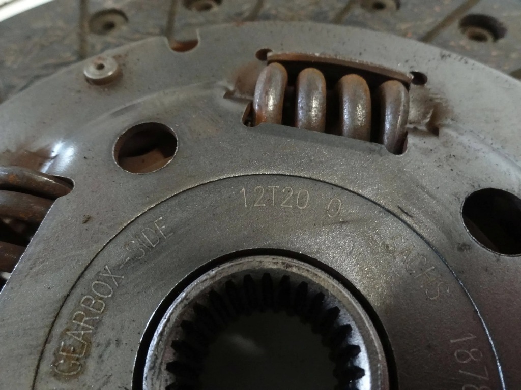 фото №13, Vw caddy iii 2004 2.0 sdi сцепление полный 038105273e