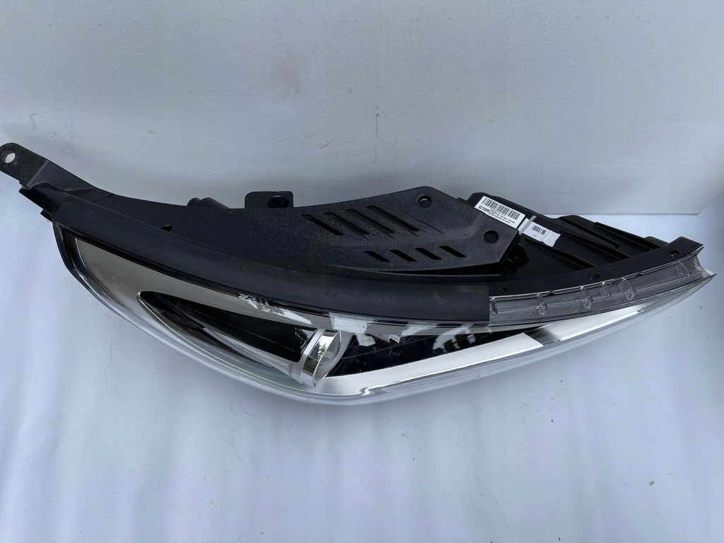 фото №5, Hyundai i30 правая лампа full led