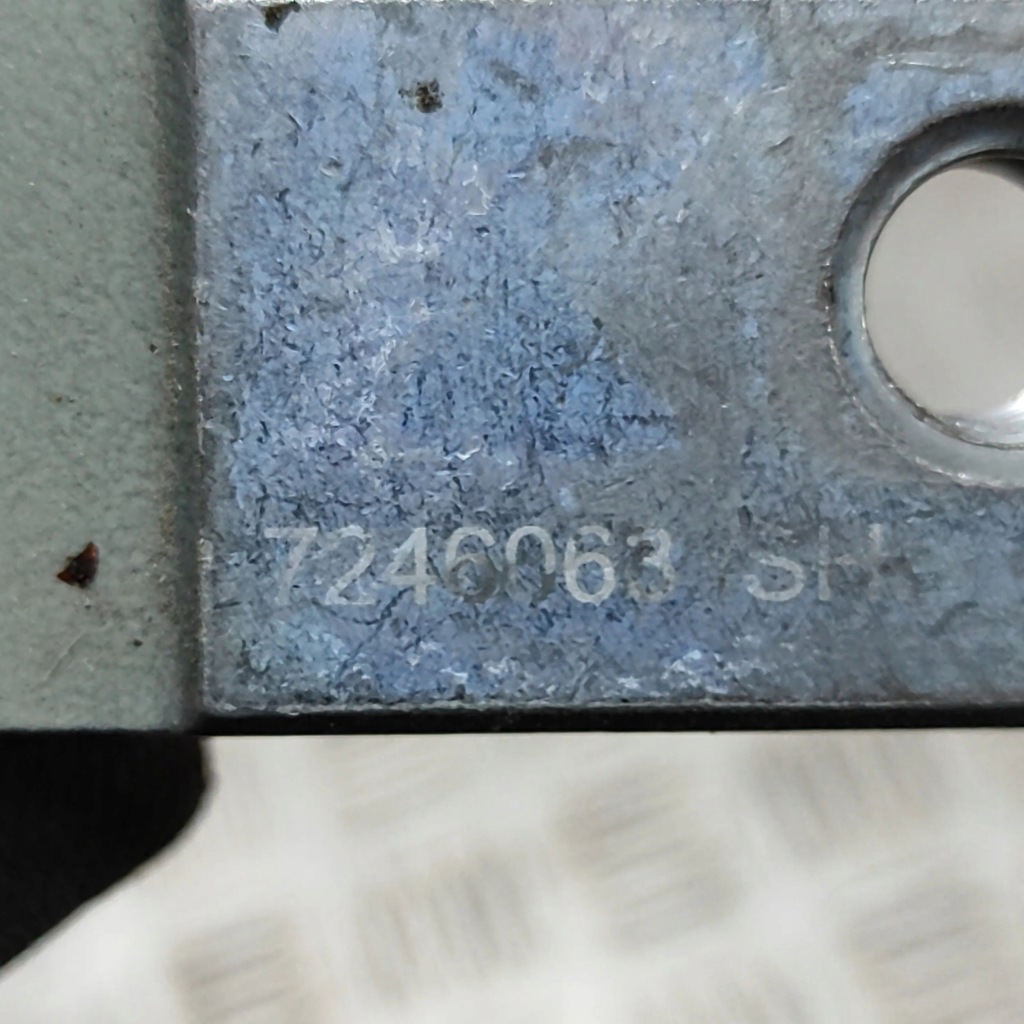 фото №7, Bmw 3 g20 g21 2022 левая сторона петля нижний дверь задних