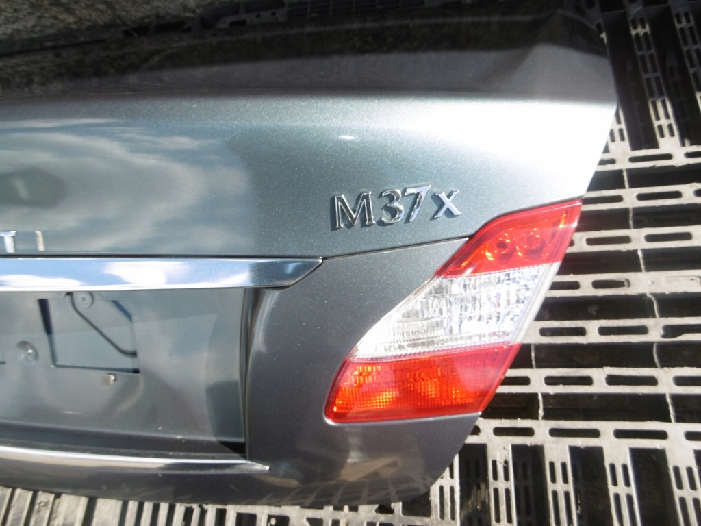 фото №5, Крышка багажника задняя багажника лампы infiniti m30 m35 m37