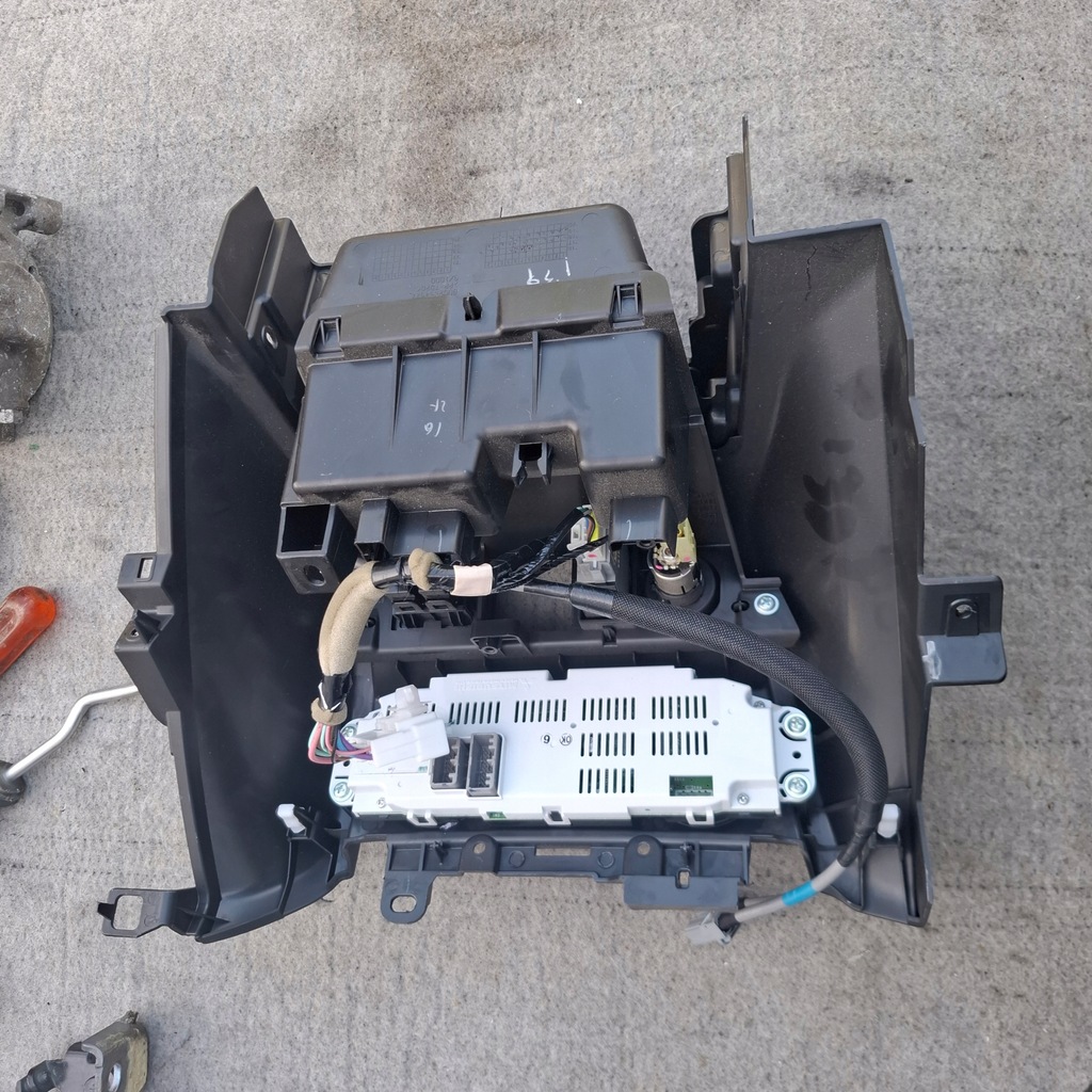 фото №7, Mitsubishi asx 19-22 панель кондиционера подогрев сидений 7820b192