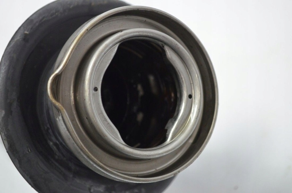 Заливная горловина топлива труба a2464701620 mercedes w117 дизель Доставка