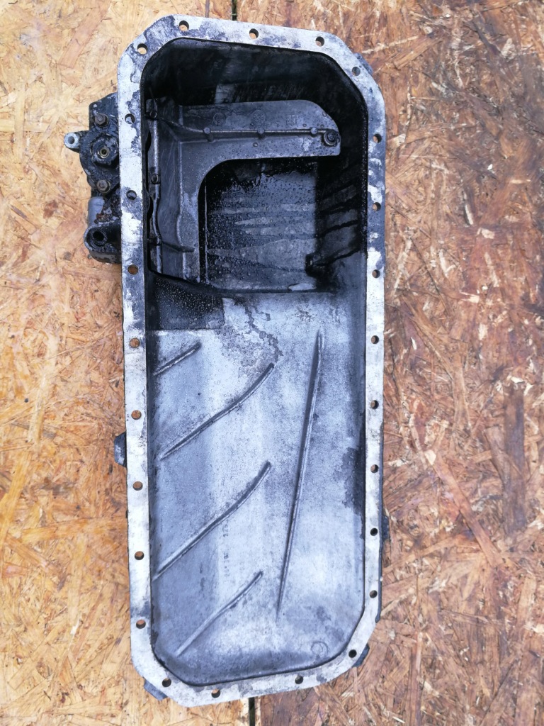 Поддон масляная m20 bmw e30 в Украине