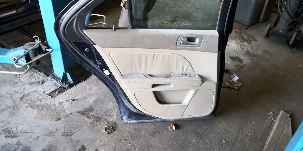 фото №7, Cadillac sts двері лівий задня ліва задні