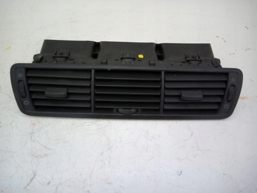 фото №1, Решётка обдув средняя peugeot 807 2.2 hdi