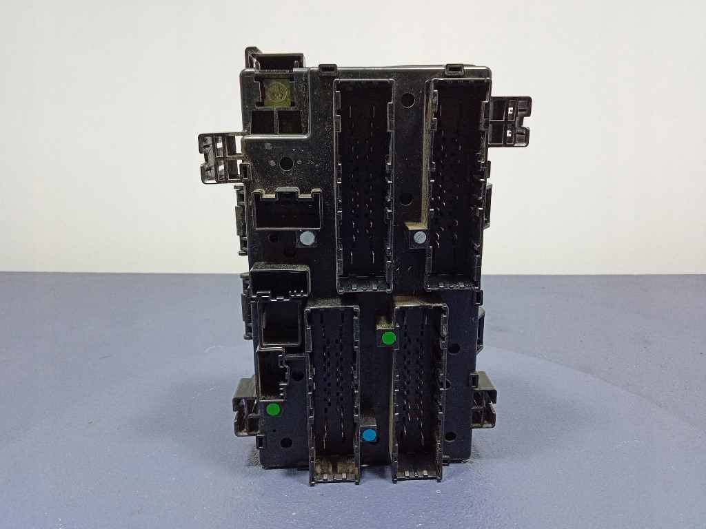 Jeep grand cherokee iv wk2 рестайлінг  2017- коробка запобіжників 68425023aa 3.6 в Україні