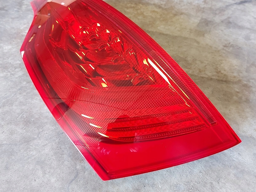 фото №7, Audi q7 4l lift лампа задняя правая usa