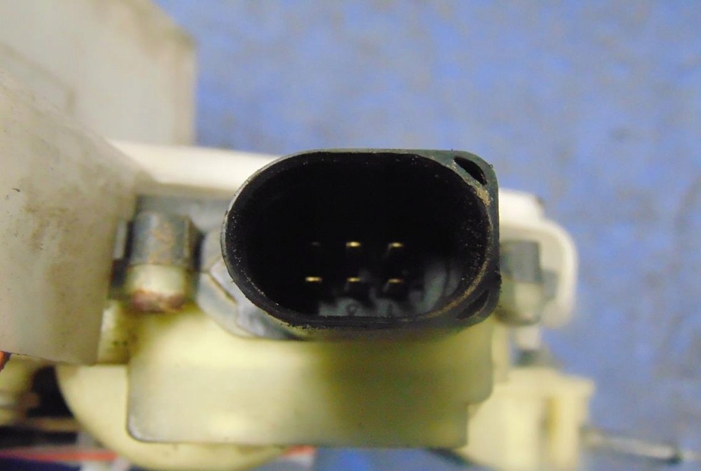 фото №5, Skoda superb замок дверь левый задняя