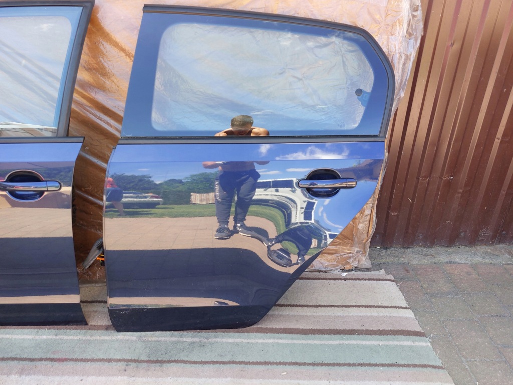 фото №1, Дверь левая задняя vw up 14r granatowe