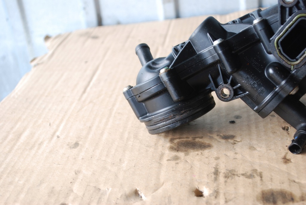 фото №8, Корпус термостата audi 3.0 tdi crt 059121111bm
