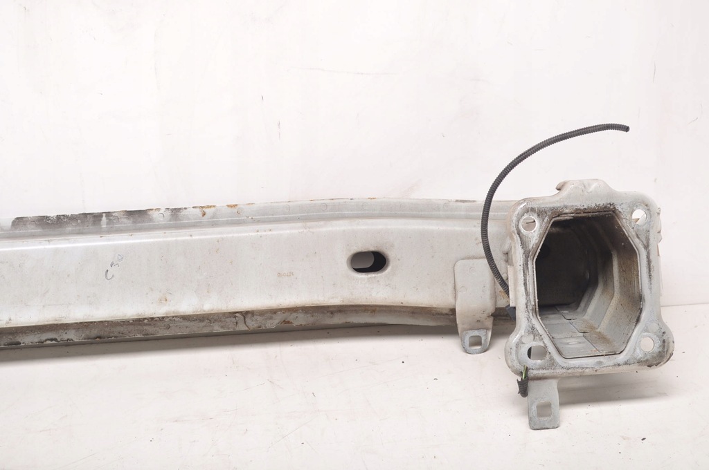 фото №6, Volvo c30 балка бампера перед