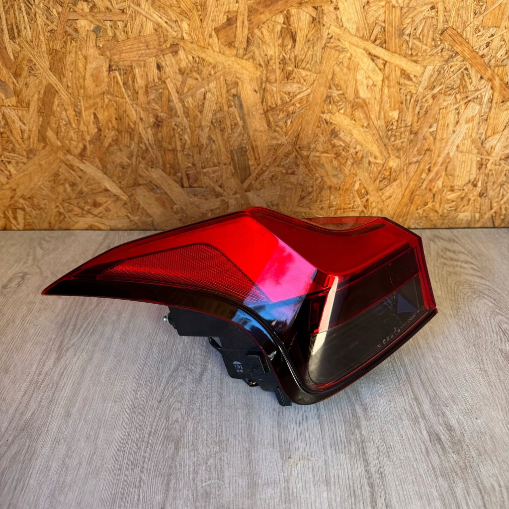 Купить Лампа задняя левая lexus ux 250h 2021 rok