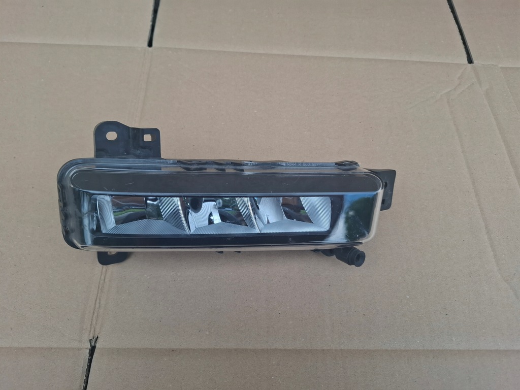 фото №1, Протитуманна фара led bmw x1 f48 оригінал