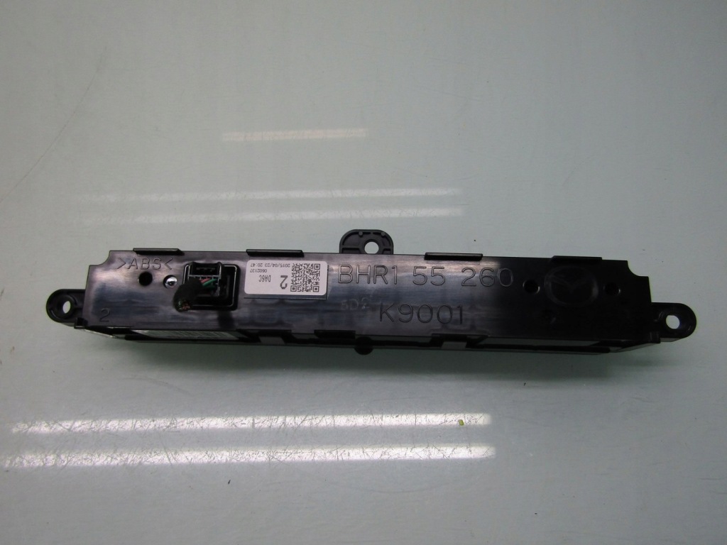 фото №4, Mazda 2 dl dj 15r панель дисплей замки ремней