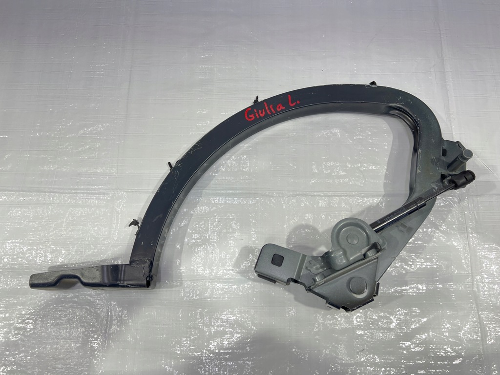 фото №1, Alfa romeo giulia петля кришки лівий