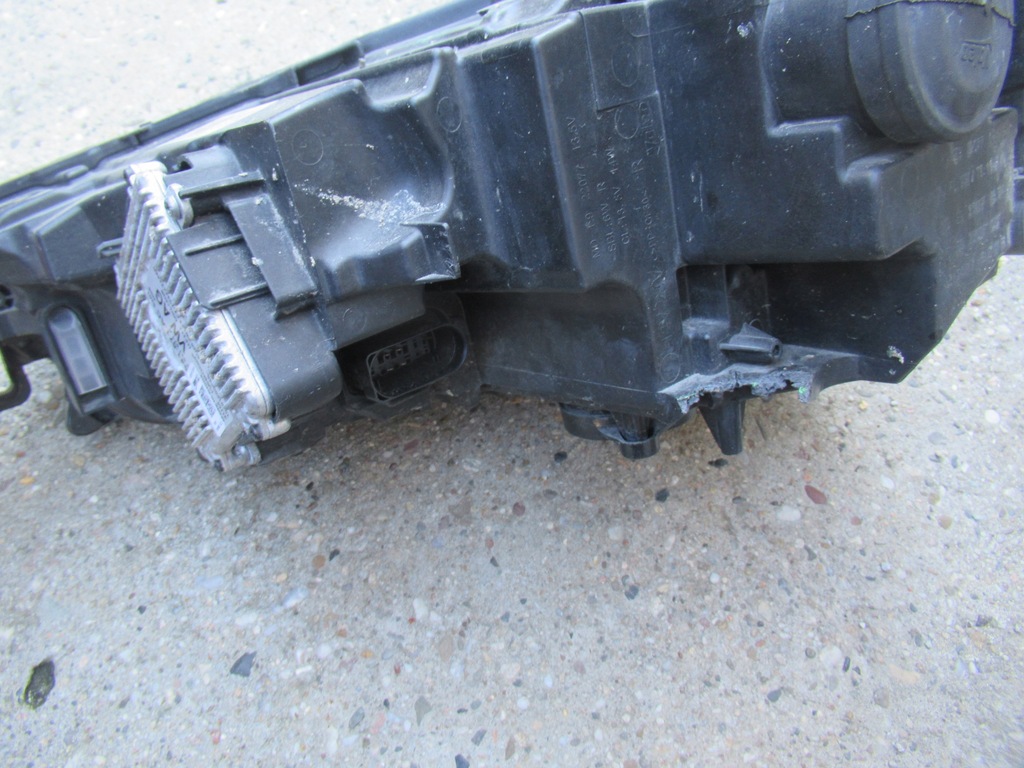 фото №6, Skoda scala лампа правая fulled 957941016a