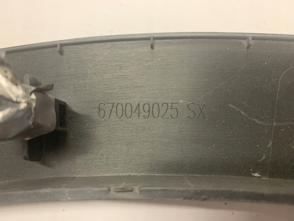 фото №8, Молдинг накладка крыла передний maserati levante 670049023 670049025