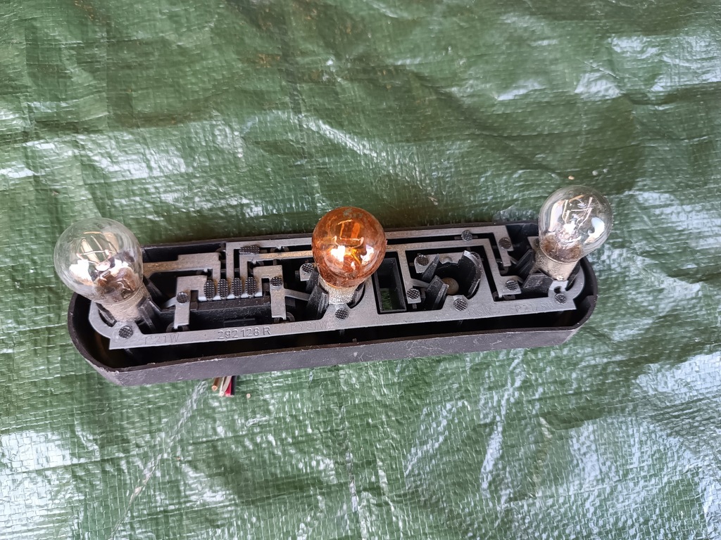 фото №11, Smart fortwo 450 cabrio вкладиш лампи лівий правий задня 292128r 292127l