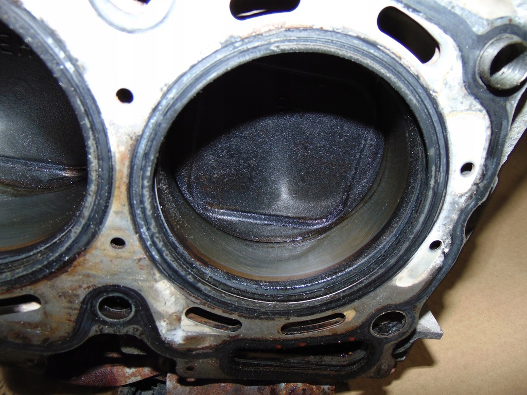 фото №8, Subaru impreza gt блок двигателя поршни hb 218km