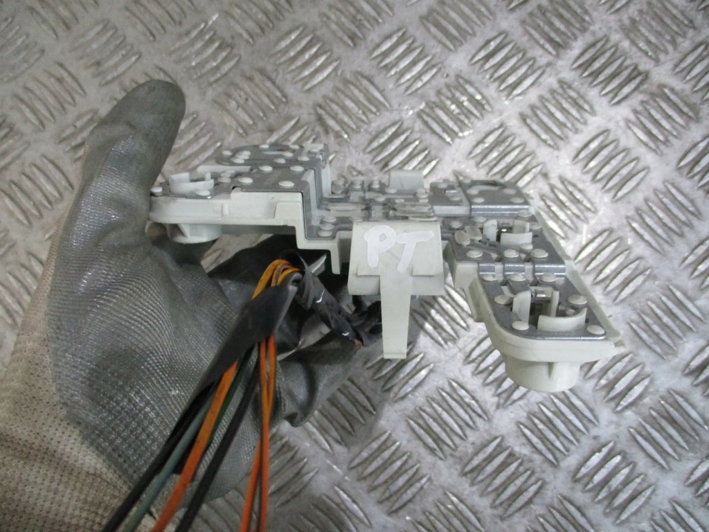 фото №7, Вкладиш лампи правий задня volvo s40 1.8 b 04-06 r.