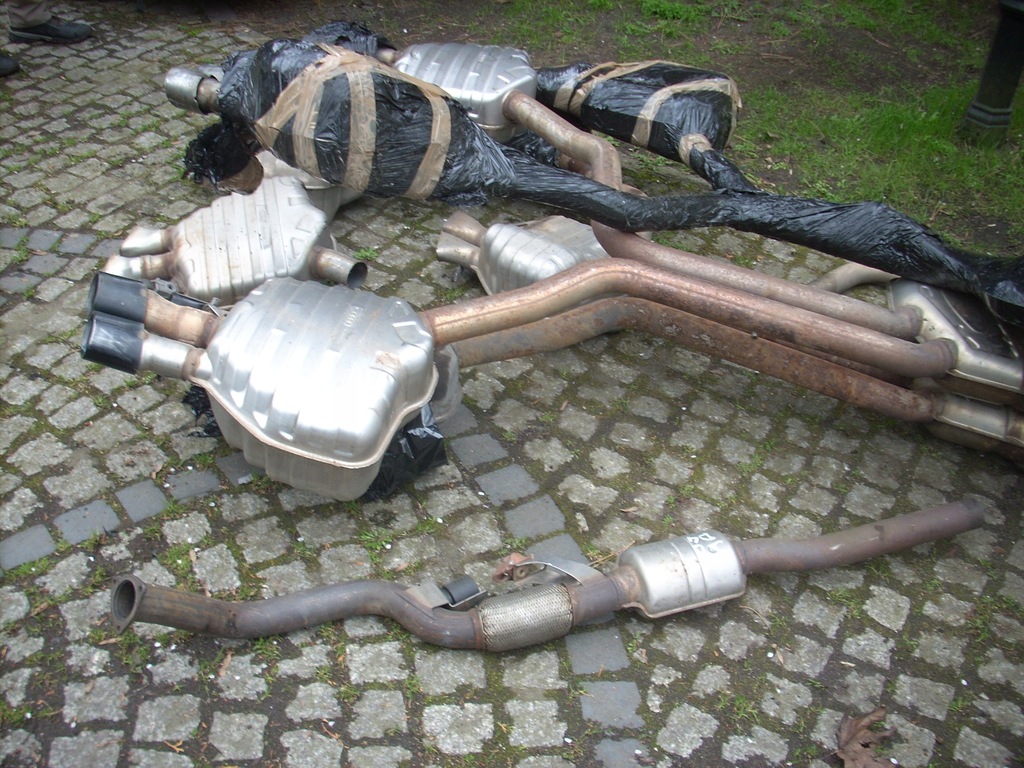 фото №8, Audi гасник вихлоп a4 b8 ew a8 d3 w12 q7 4l v12 s8 d4 touareg transit mk7