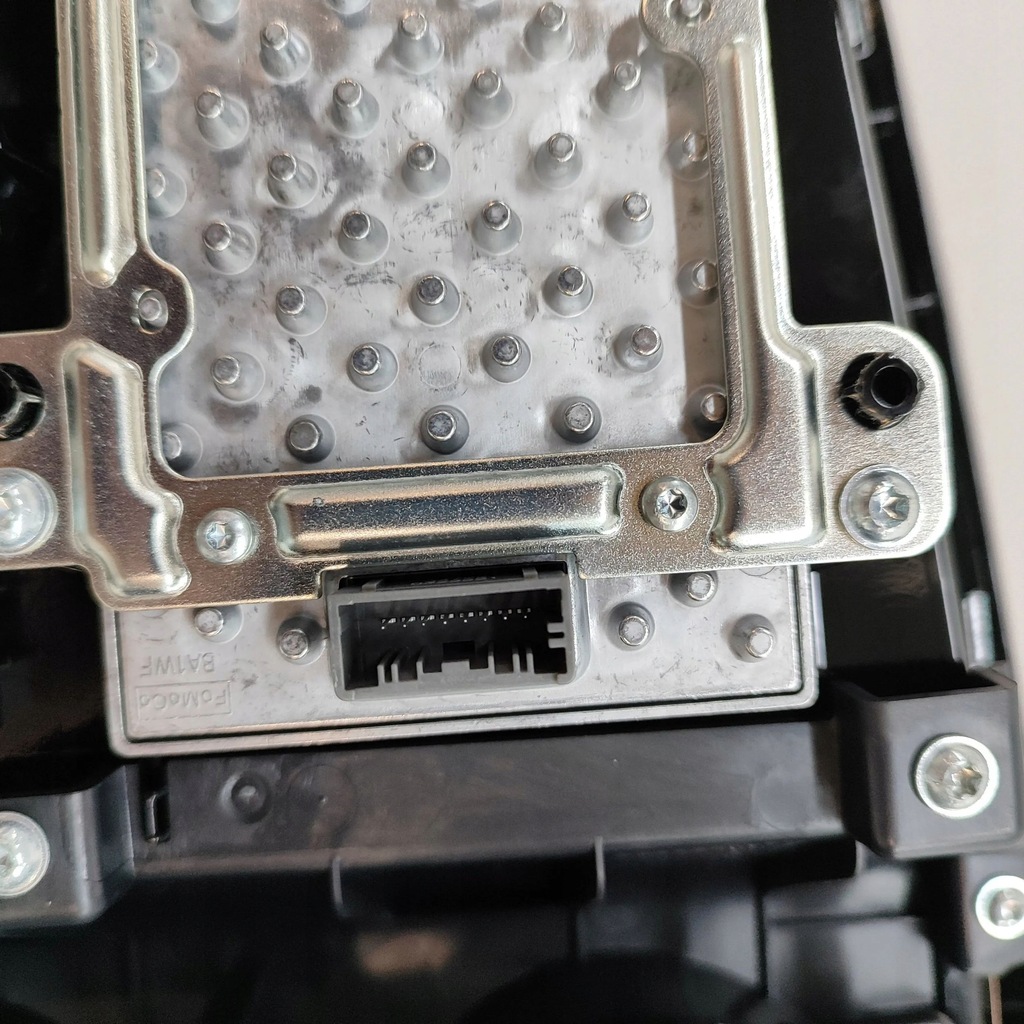 фото №7, Ford mustang mach-e 2022 кронштейн na кружка панели приборной панели