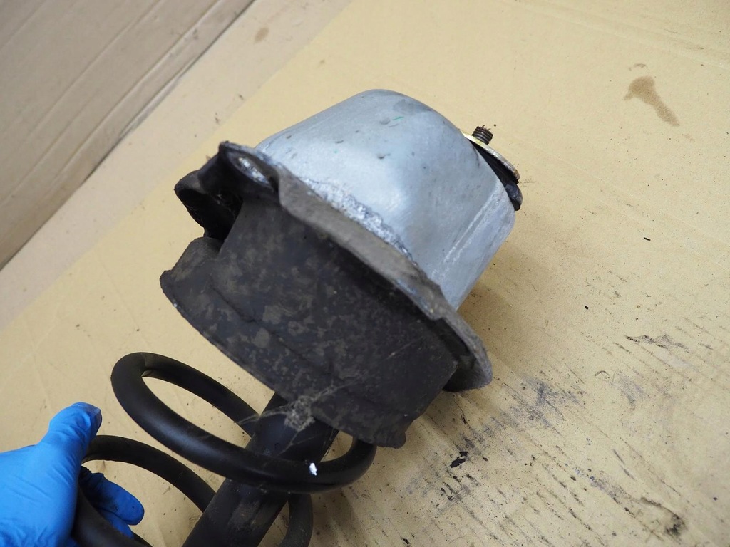 фото №8, Volvo v70 ii амортизатор пружина подушка правий задня