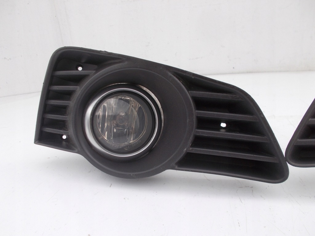 фото №3, Протитуманна фара протитуманні фари решітка opel tigra ii b 04-09r