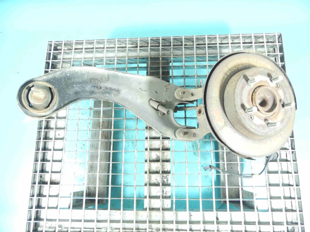 фото №1, Ступица колеса задняя поворотный кулак hyundai i30 ii 1.4 16v